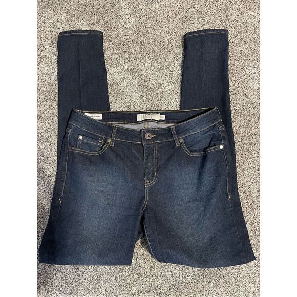 ❤️Torrid First at Fit Curvy Skinny Jeans 12T - Picture 1 of 8